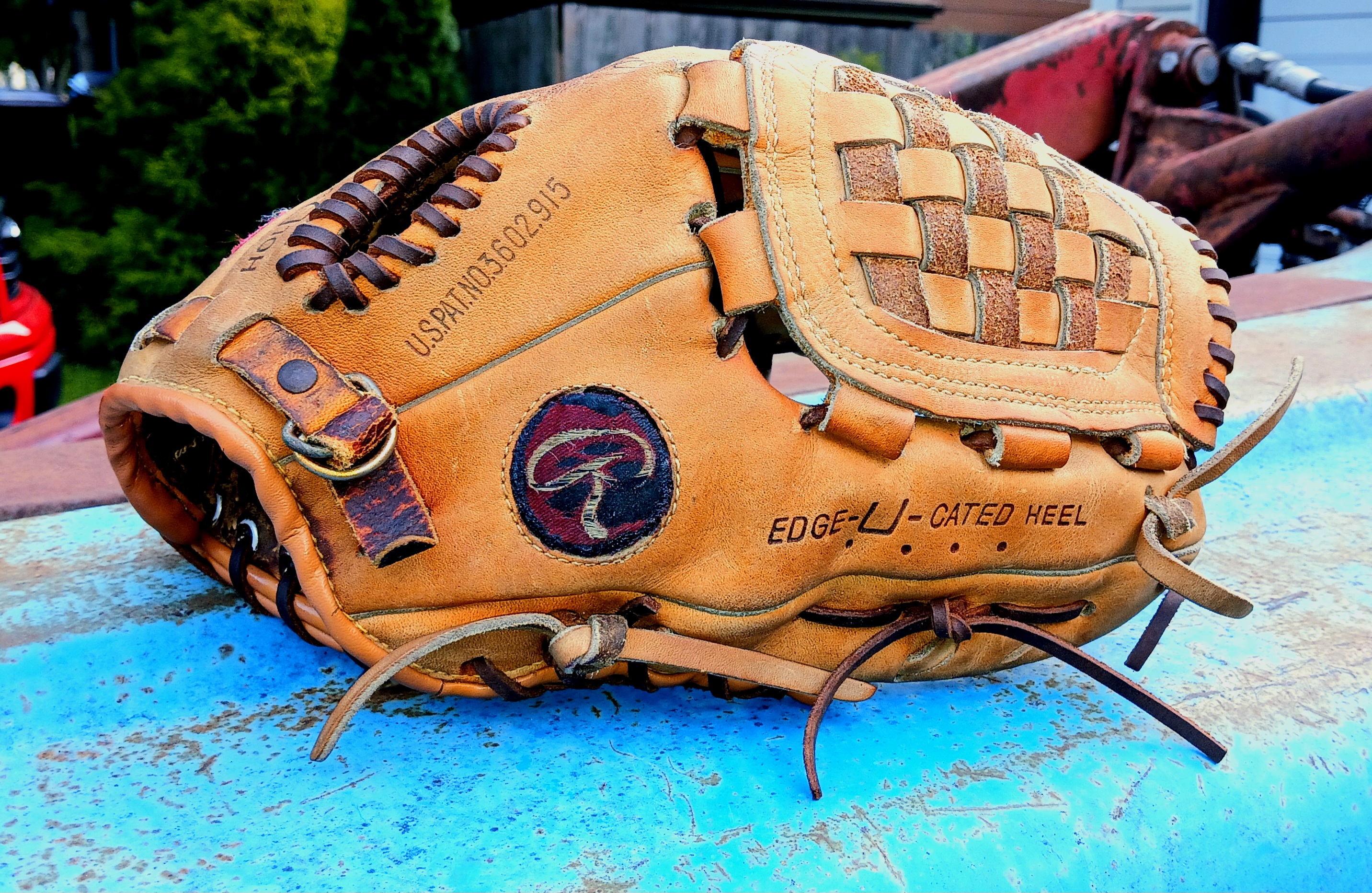 PG16 Garry Templton softball glove